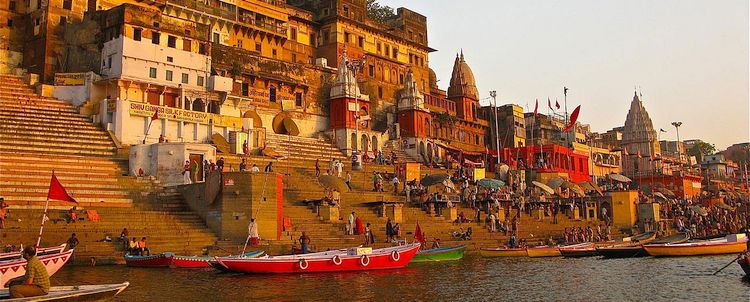 Sonnenaufgang Ghat Totenverbrennungsplatz Varanasi Uttar Pradesh Sonnenaufgang Ghat Totenverbrennungsplatz Varanasi Uttar Pradesh